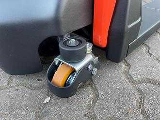 Heftruck gebruikt TOYOTA Tyro LHE150 | Demo unit - only 5 working hours ELEKTRO NIEDERHUBWAGENDEICHSEL (12908745)